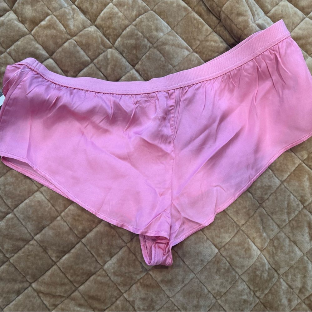 Bootie shorts 4 sleeping in or use as pretty & comfy underwear 🩷see pic 4 deets